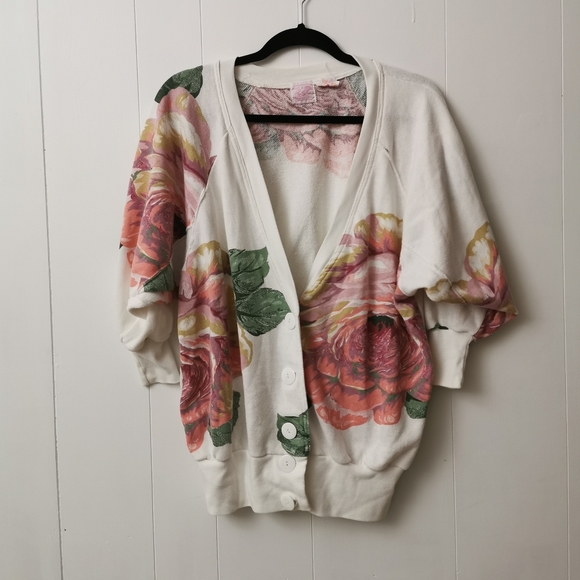 Vintage Rose Cardigan - Picture 2 of 7